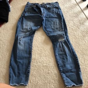 Gap size 28 ankle length skinny jeans
